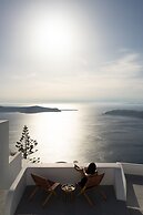 Serendipity Cliffside Villa & Suites