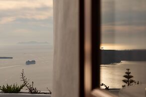 Serendipity Cliffside Villa & Suites