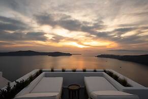 Serendipity Cliffside Villa & Suites