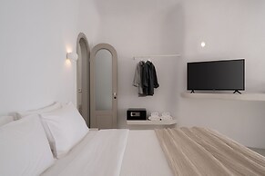 Serendipity Cliffside Villa & Suites