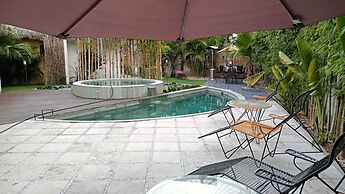HOTEL CASA DE LAS FLORES