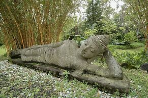 Kalani Oceanside Retreat