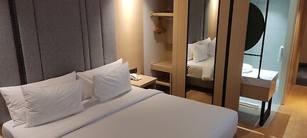 EASTERN HOTEL BOJONEGORO