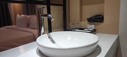 EASTERN HOTEL BOJONEGORO