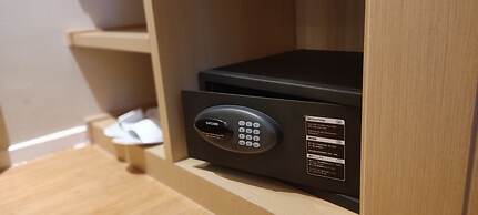 EASTERN HOTEL BOJONEGORO