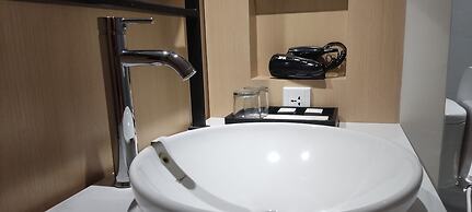 EASTERN HOTEL BOJONEGORO