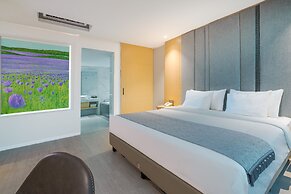 EASTERN HOTEL BOJONEGORO