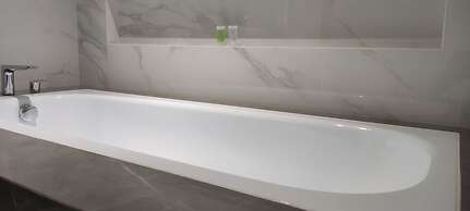 EASTERN HOTEL BOJONEGORO