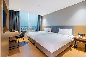 EASTERN HOTEL BOJONEGORO