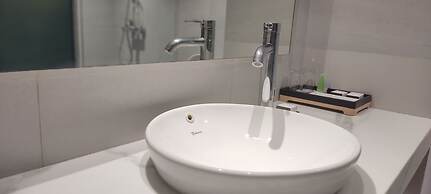 EASTERN HOTEL BOJONEGORO