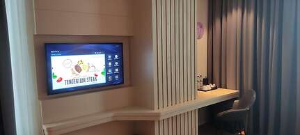 EASTERN HOTEL BOJONEGORO