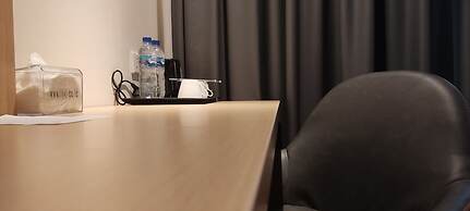 EASTERN HOTEL BOJONEGORO