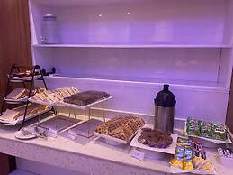 The Platinum Bay Hotel