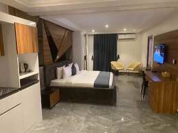 The Platinum Bay Hotel