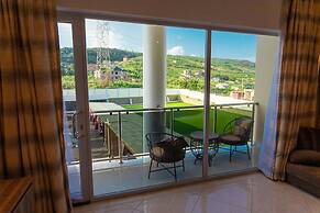 The Platinum Bay Hotel