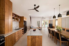 Villa Christie by Nakula