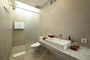 Villa Christie by Nakula