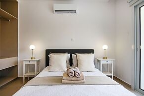 Phaedrus Living Seaside Luxury Limnaria 172