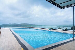 Hotel Hilltop International