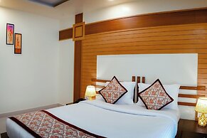 Hotel Hilltop International