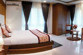 Hotel Hilltop International