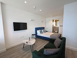 Charles Hope Apartments Brentford