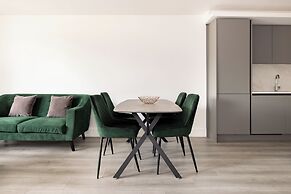 Charles Hope Apartments Brentford