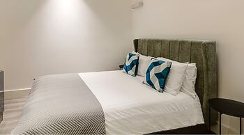 Charles Hope Apartments Brentford