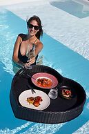 One Bedroom Panoramic - White Co