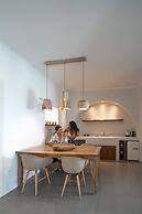 One Bedroom Panoramic - White Co