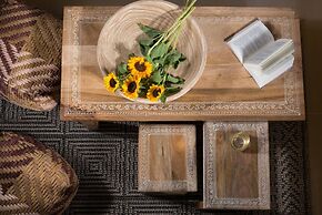 One Bedroom Panoramic - White Co