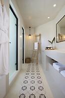 Deluxe Suite With Outdoor Hot Tub - La Torre