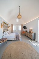 Deluxe Suite Sea View Hot Tub - White Co