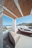 Deluxe Suite Sea View Hot Tub - White Co