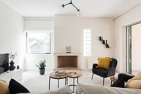 Top-Class 2BR Apartment in Marousi