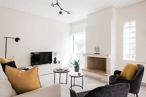 Top-Class 2BR Apartment in Marousi