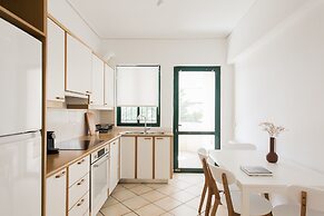 Top-Class 2BR Apartment in Marousi