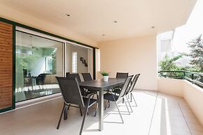 Top-Class 2BR Apartment in Marousi