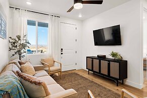 Putter's Paradise at Desert Color #99 by RedAwning