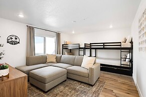 Putter's Paradise at Desert Color #99 by RedAwning