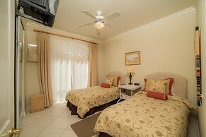 Colina 15C - 3 bdr 2 Bath Family