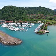 Altavista 5A 3 bdr 3 Bath Ocean View