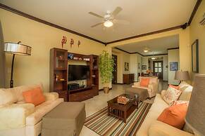 Altavista 5A 3 bdr 3 Bath Ocean View