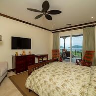 Altavista 5A 3 bdr 3 Bath Ocean View