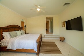 Colina 5E 2 bdr 2 Bath