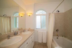 Colina 5E 2 bdr 2 Bath