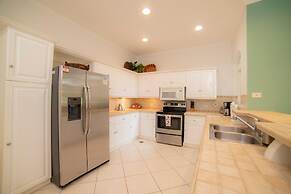 Colina 5E 2 bdr 2 Bath