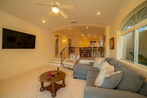 Colina 5E 2 bdr 2 Bath