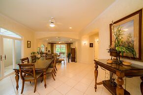 Colina 5E 2 bdr 2 Bath