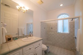 Colina 5E 2 bdr 2 Bath
